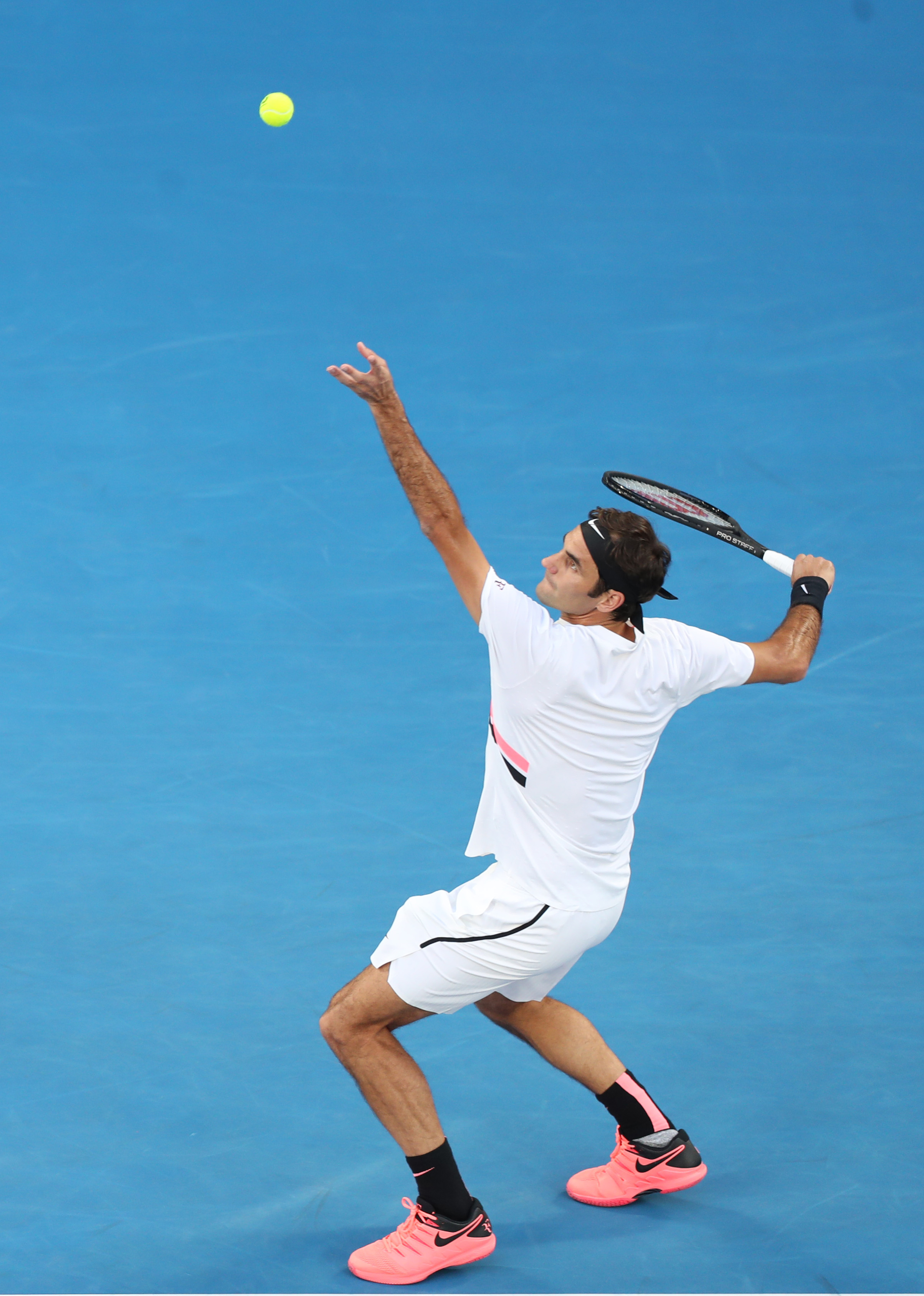 开云-包含费德勒迎来二十赛季高光表现，澳大利亚队球迷沸腾！的词条