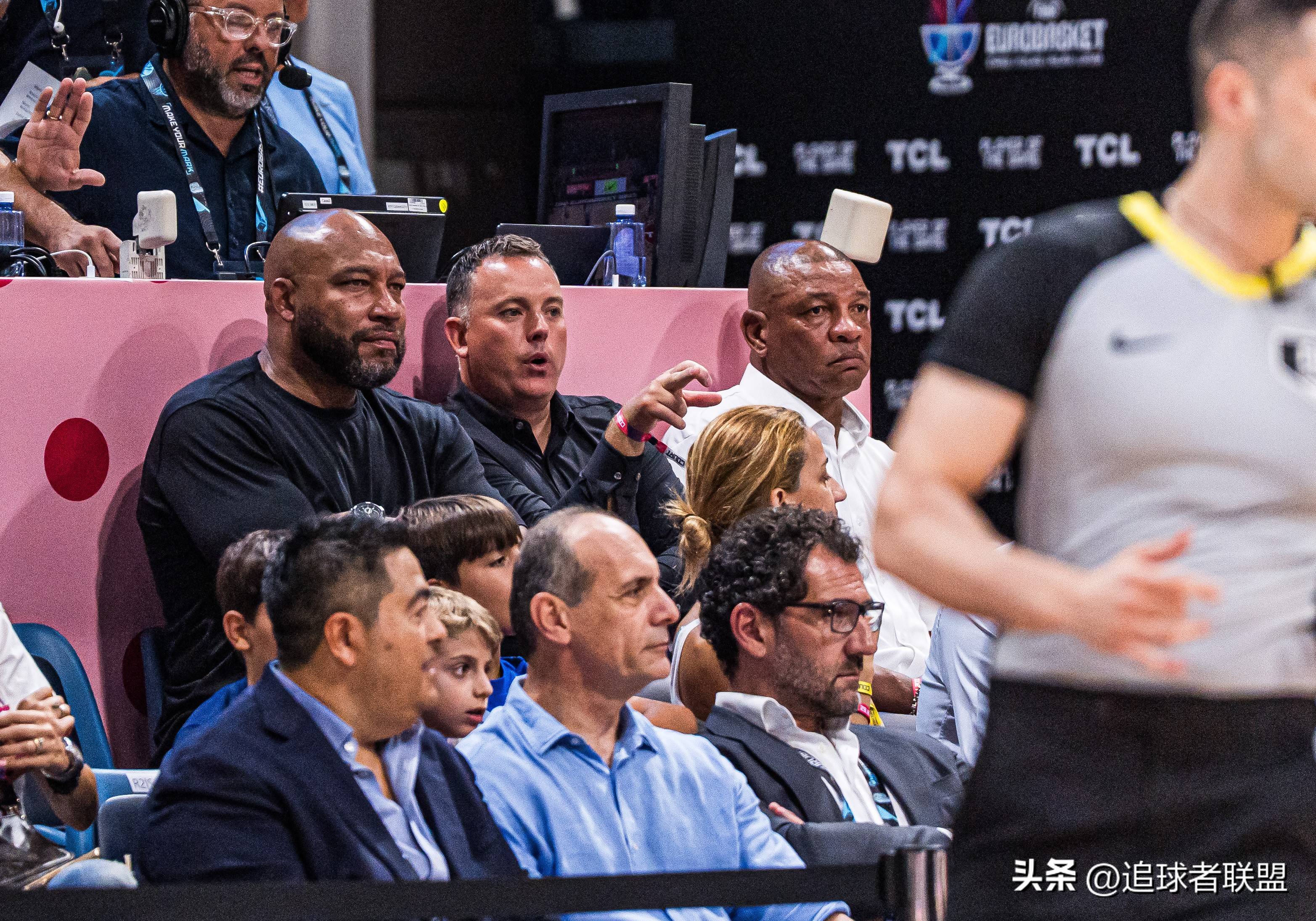 开云体育-字母哥连续三场比赛得分超过逆转，澳大利亚队挑战极限！的简单介绍